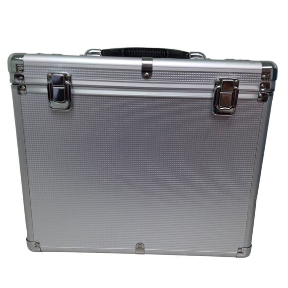 Silver Metal Double Latch Padded Interior Equipment Carrying Case w Handle - Picture 1 of 7